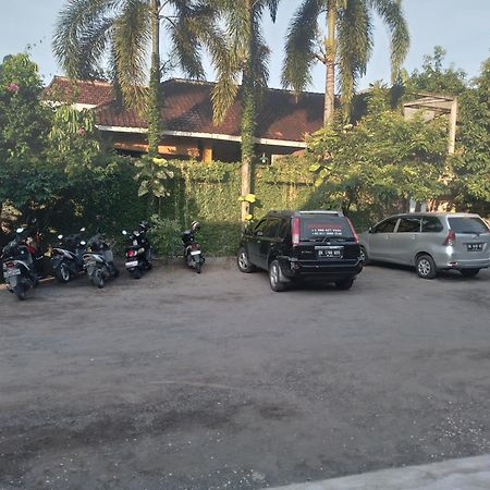 Astina Hotel โลวินา ภายนอก รูปภาพ