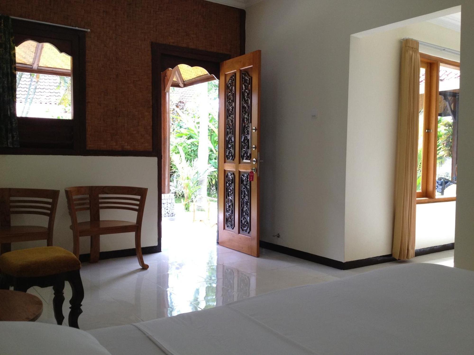 Astina Hotel โลวินา ห้อง รูปภาพ