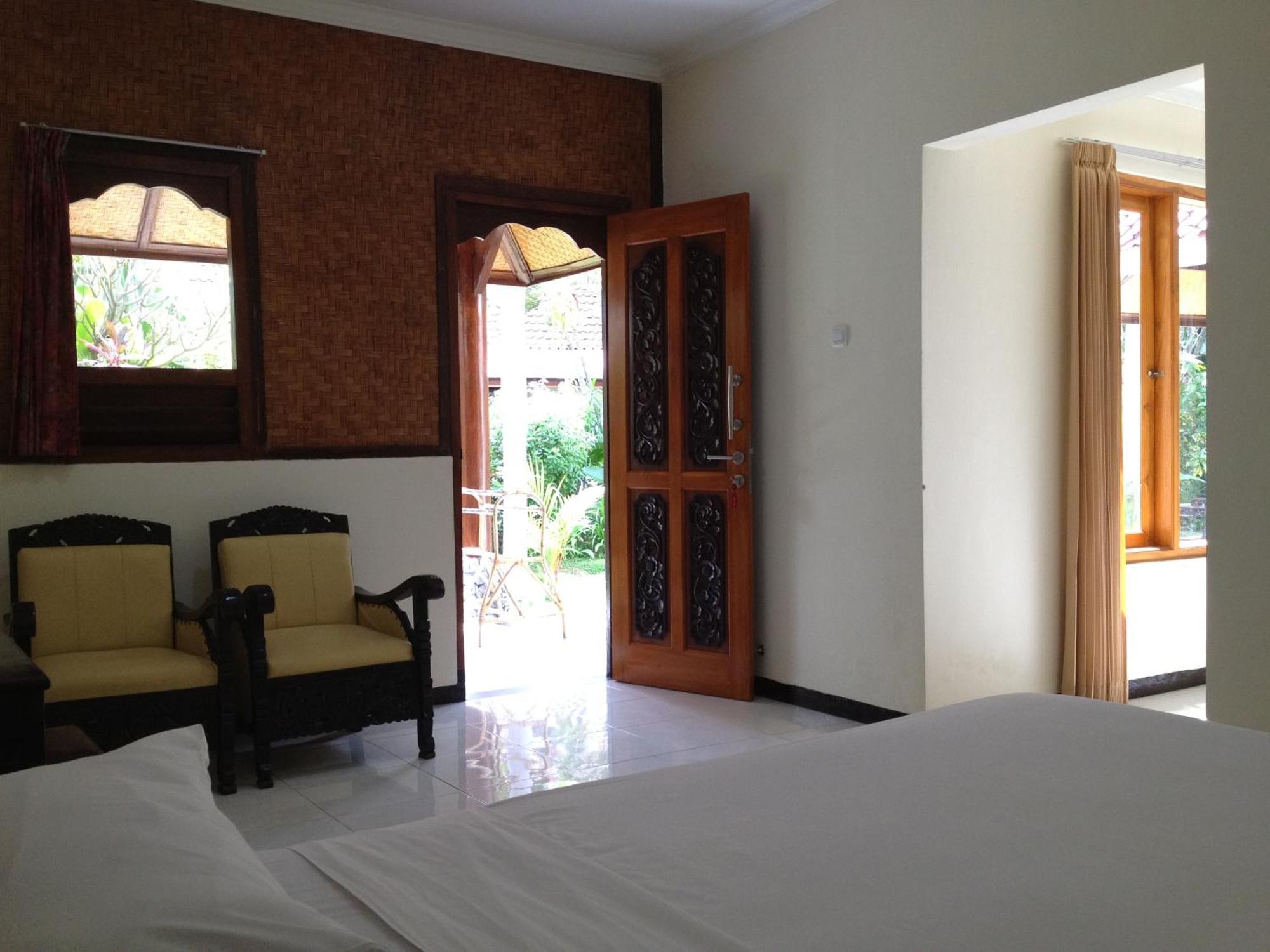 Astina Hotel โลวินา ห้อง รูปภาพ