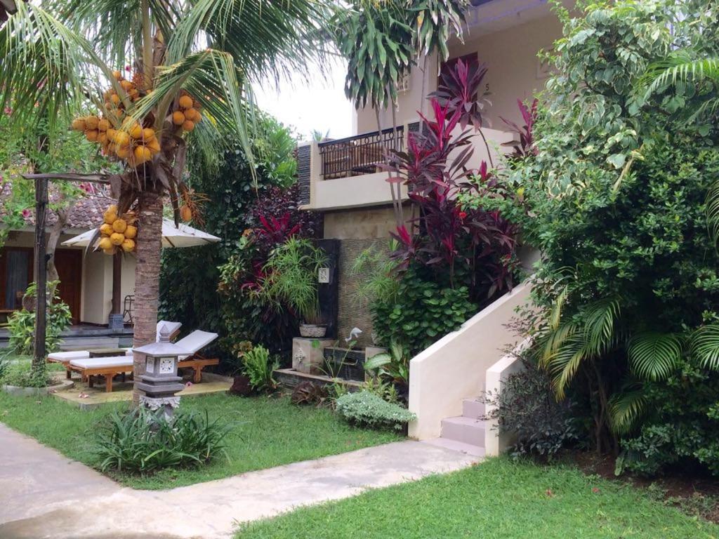 Astina Hotel โลวินา ภายนอก รูปภาพ