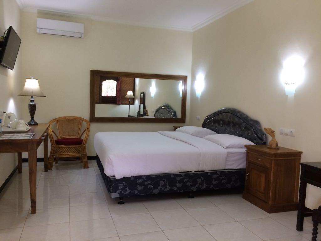 Astina Hotel โลวินา ภายนอก รูปภาพ